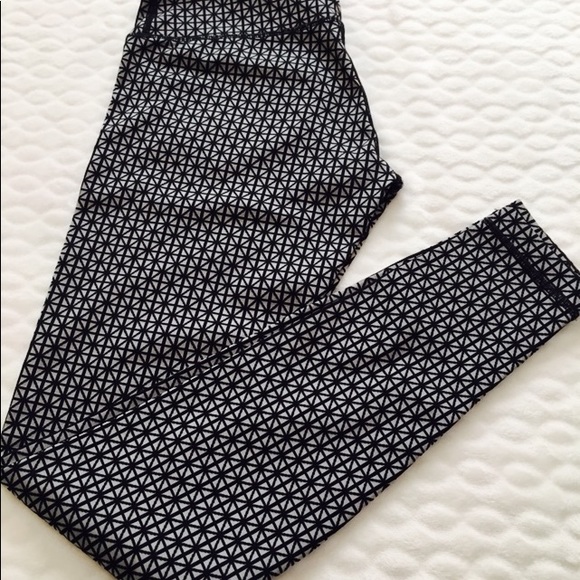 Lululemon leggings - Picture 2 of 3